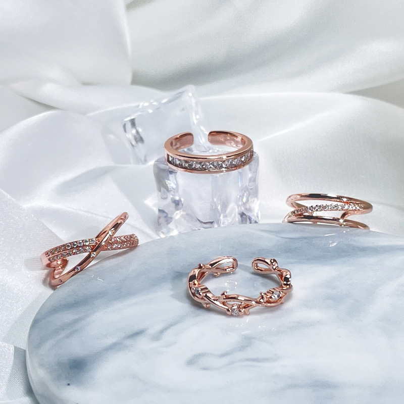 This high-end, sweet and cool multi-layer diamond-encrusted, elegant open-top ring is a niche, light luxury, versatile and fashionable index finger ring that can make your skin look fairer details Picture