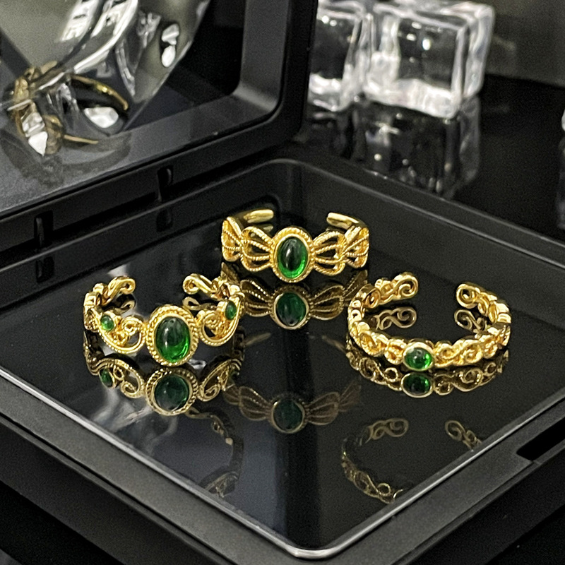 New Chinese-style retro hollowed-out lace imitation emerald artistic and elegant open ring, sweet, cool, light luxury and niche ring for women Specification drawing