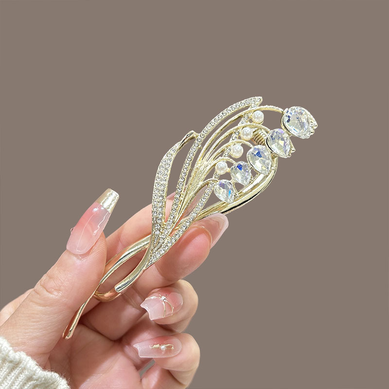 High-end lily of the valley twist clip, niche one-line clip, updo hairpin, frog buckle, and female headwear at the back of the head details Picture
