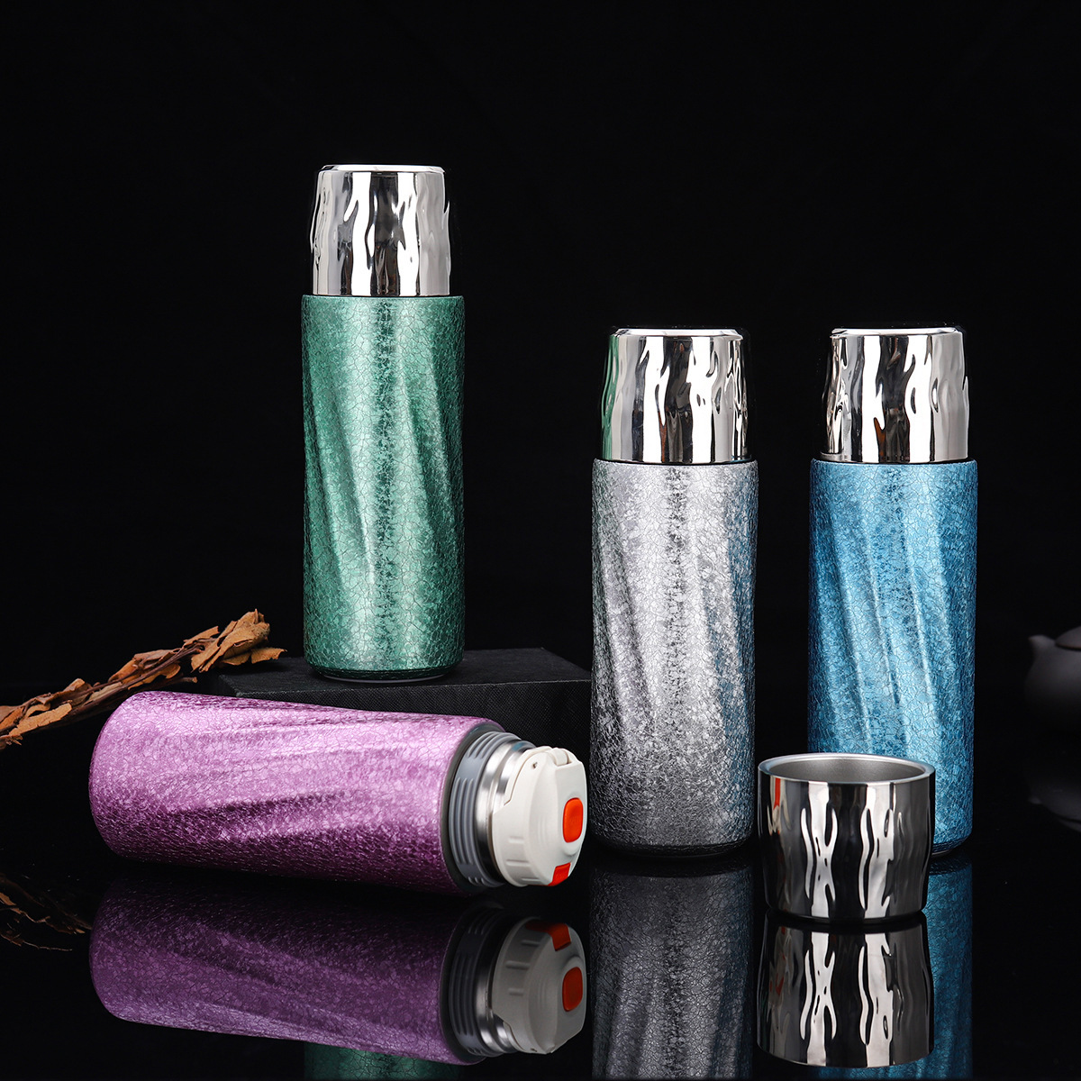 High-appearation-level titanium cup, double-layer vacuum insulated cup with titanium coating, light luxury business gift set, tea-water separation and tea-making gift Specification drawing