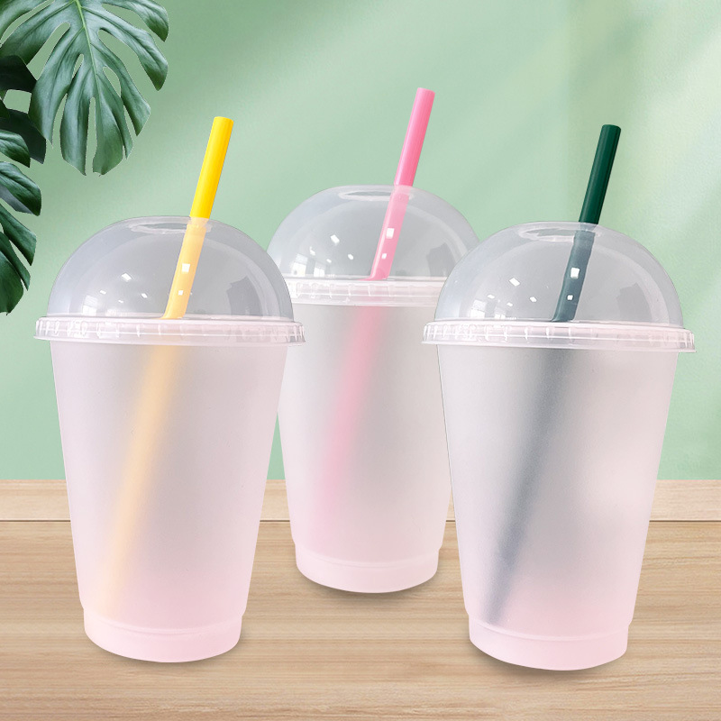 【 Customized Processing 】16oz new arched lid sippy cup, a popular foreign trade drinking sippy cup, transparent 500ml full figure