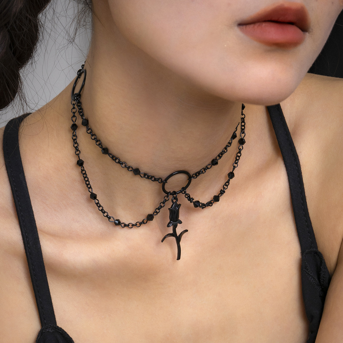 European and American cross-border accessories, retro and simple black rose collarbone chain, Halloween imitation crystal tassel necklace for women full figure