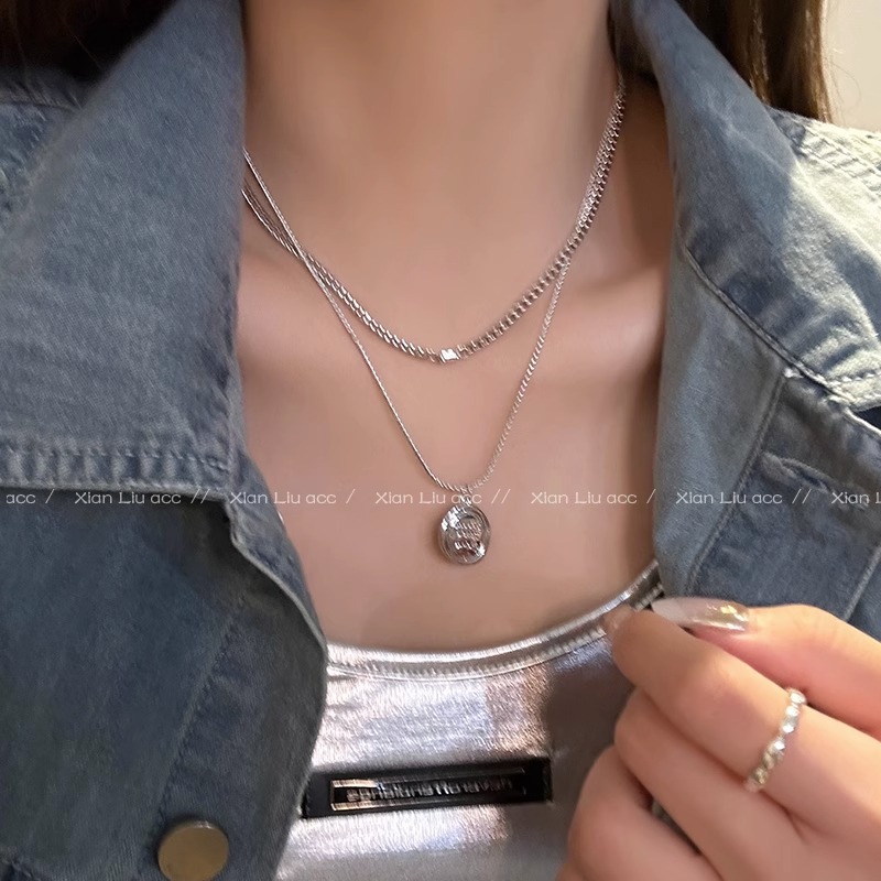 Double-layer retro round-plate necklace for women, 2023 new style, light luxury and niche design, collarbone chain neck details Picture