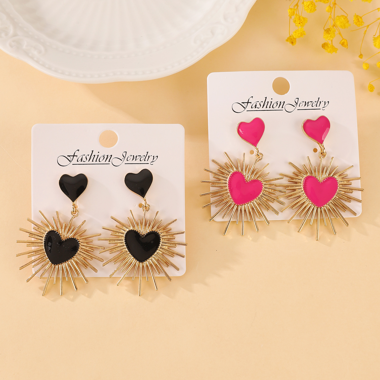European and American cross-border geometric thorny heart-shaped earrings, women's ins style, simple and fashionable, heart-shaped oil-dropping stud earrings and earrings Specification drawing