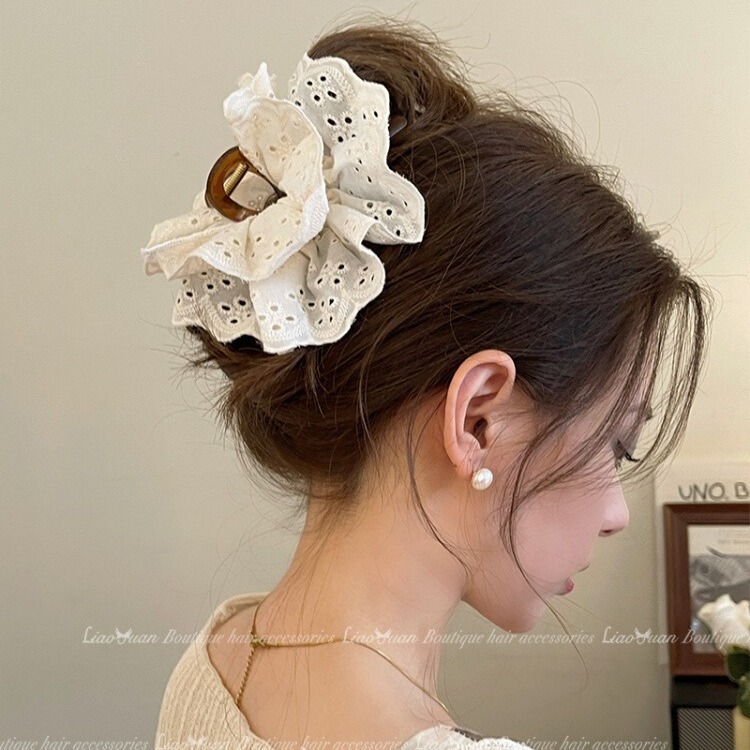 French retro flower hair clips, shark clips for the back of women's heads, large elegant and ethereal hair clips, new 2024 high-end style full figure