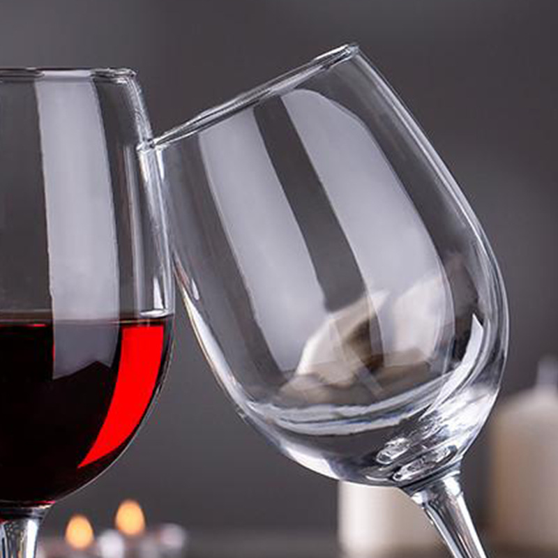 The Green Apple Taste Series of red wine glasses, creative tall foreign wine glasses, and wine glasses can be printed with logos in restaurants and bars Specification drawing