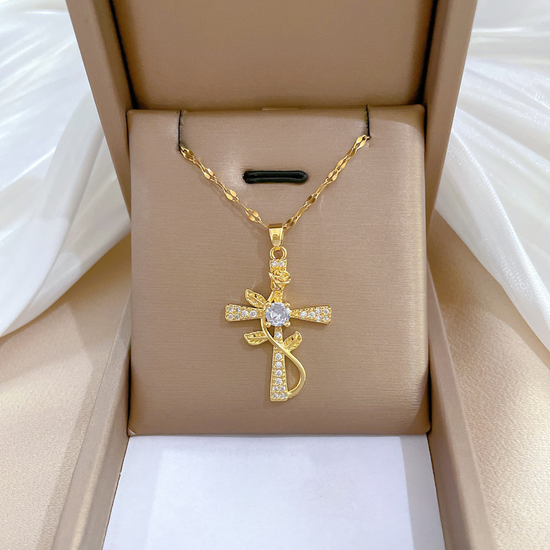 【 Titanium Steel 】 Cross-shaped flower, luxurious and elegant, internet-famous zirconium necklace, women's fashion trend collarbone chain factory full figure