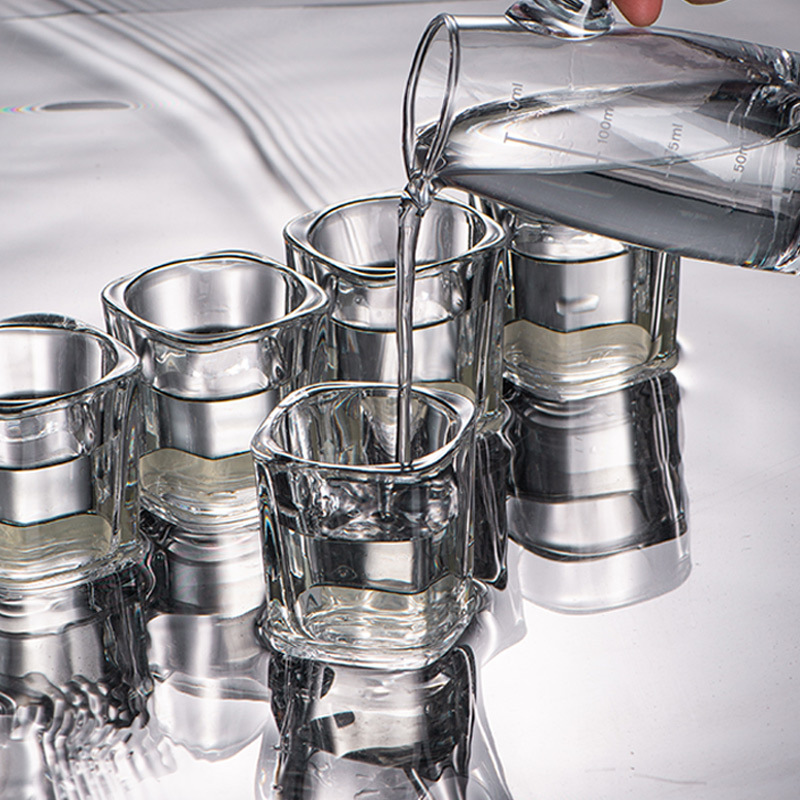 White spirit cups, household set, glass cups, small Western-style wine cups, cups, small wine dispensers, 2 liang bullet cups, 1 mouth cup Application Scenario