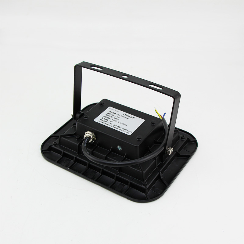 Intelligent light-controlled parking lot license plate recognition camera for surveillance supplementary lighting, waterproof white light 220V cold white light Application Scenario