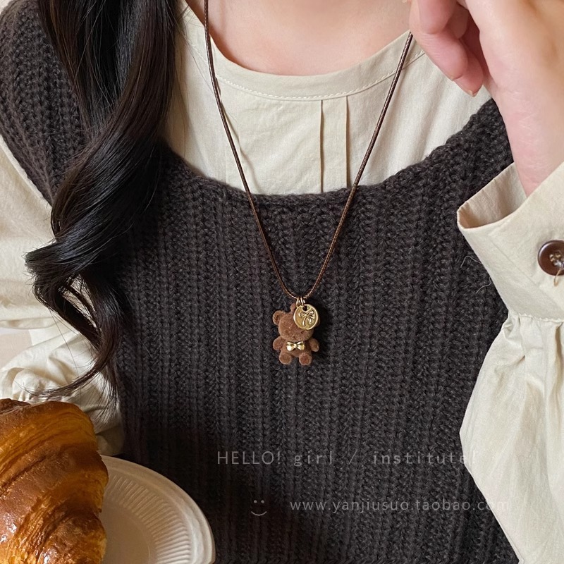 Cute coffee-colored plush bear pendant necklace, long hoodie necklace for women's autumn and winter, 2024 new versatile sweater chain Specification drawing