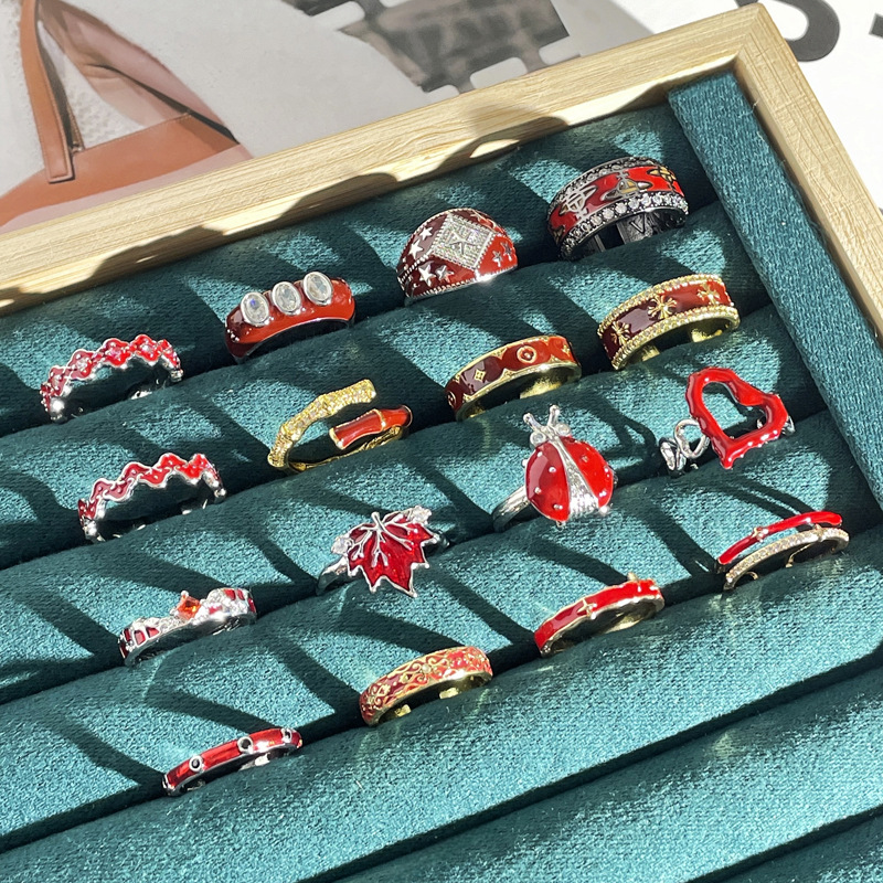This is a rare and retro Ankela red drip glaze geometric fashion index finger ring from Europe and America. It is a sweet and cool style with a versatile accessory details Picture