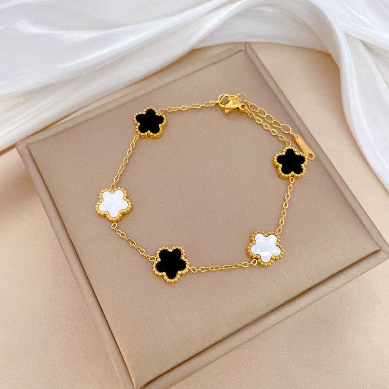【 All-titanium Steel 】 Five flower shells Dongdaemun personalized bracelet, a retro birthday gift for a female Internet celebrity and her best friend full figure