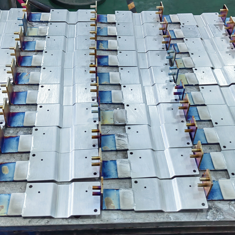 Copper-aluminum bar flexible connection aluminum-nickel CCS integrated busbar new energy lithium battery PACK polymer diffusion welding sample full figure