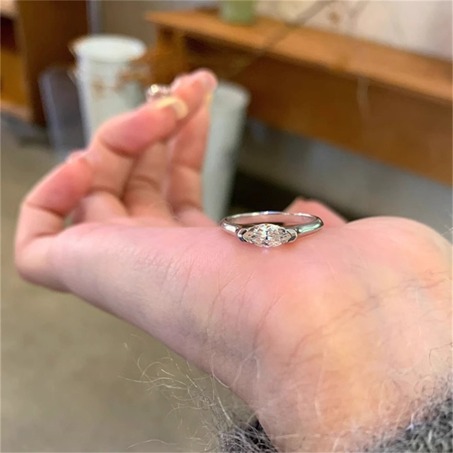 Korean version horse eye diamond ring, S925 sterling silver, high-end, light luxury, versatile and fashionable ring, niche design index finger ring Specification drawing