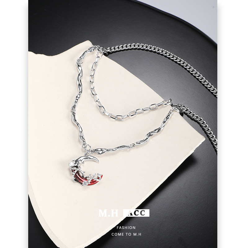 Dark scarlet crescent-shaped necklace that doesn't fade, an original and fashionable summer necklace for women with a cool and refreshing look. Layered collarbone chain Specification drawing