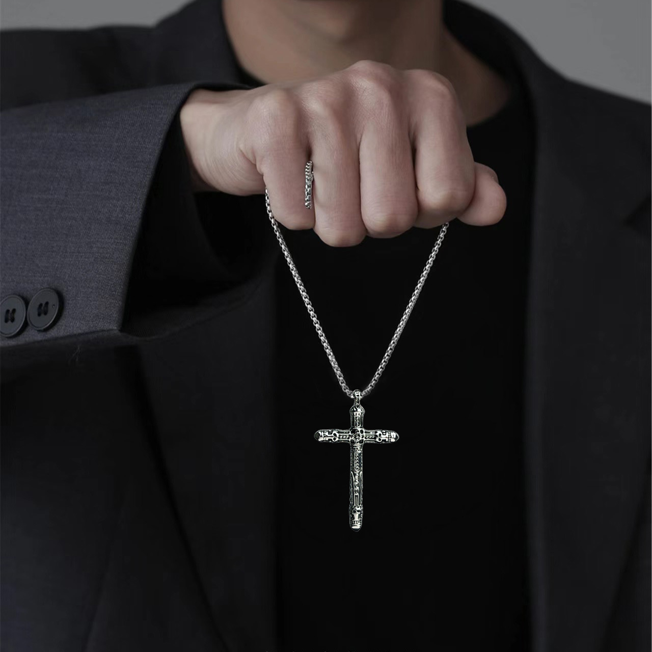 European and American hip-hop cross titanium steel necklace, niche Instagram retro design sense alloy pendant hoodie chain wholesale Application Scenario