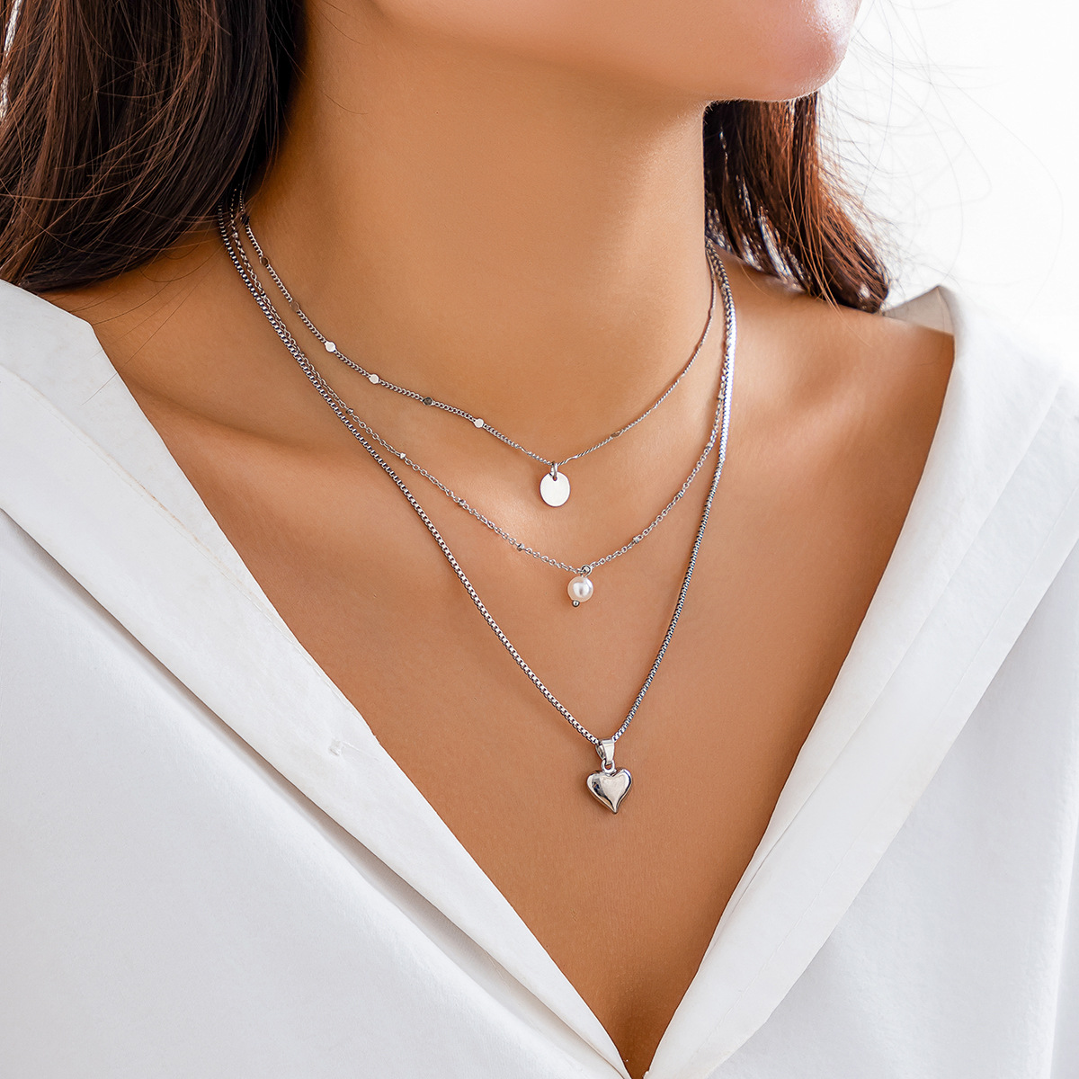 European and American cross-border versatile imitation pearl sweet cool necklace set simple rhinestone tassel vintage necklace accessory details Picture