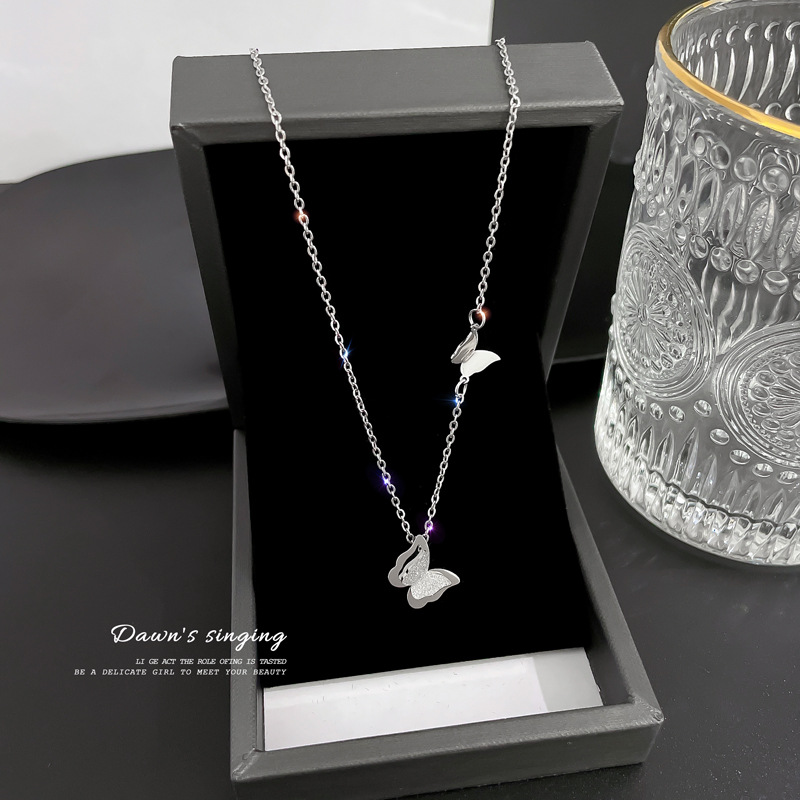 【 All-titanium Steel 】 InS-style butterfly necklace for women, simple and exquisite, super ethereal and niche design, cold style collarbone chain Specification drawing
