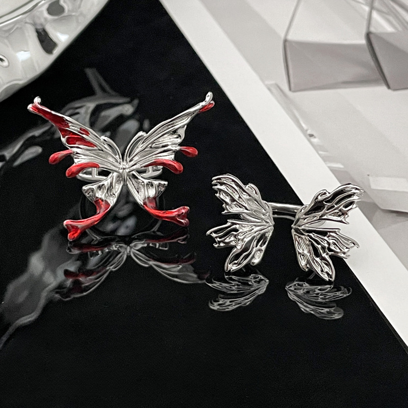 The new liquid irregular butterfly ring is a unique, sweet, cool, exaggerated and spicy girl's dancing personality adjustable index finger ring Specification drawing