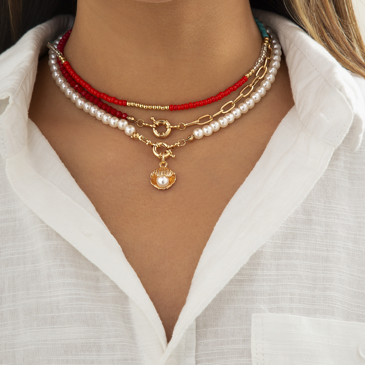 European and American cross-border jewelry, niche retro patchwork hand-woven necklace, versatile for women, shell imitation pearl pendant necklace full figure