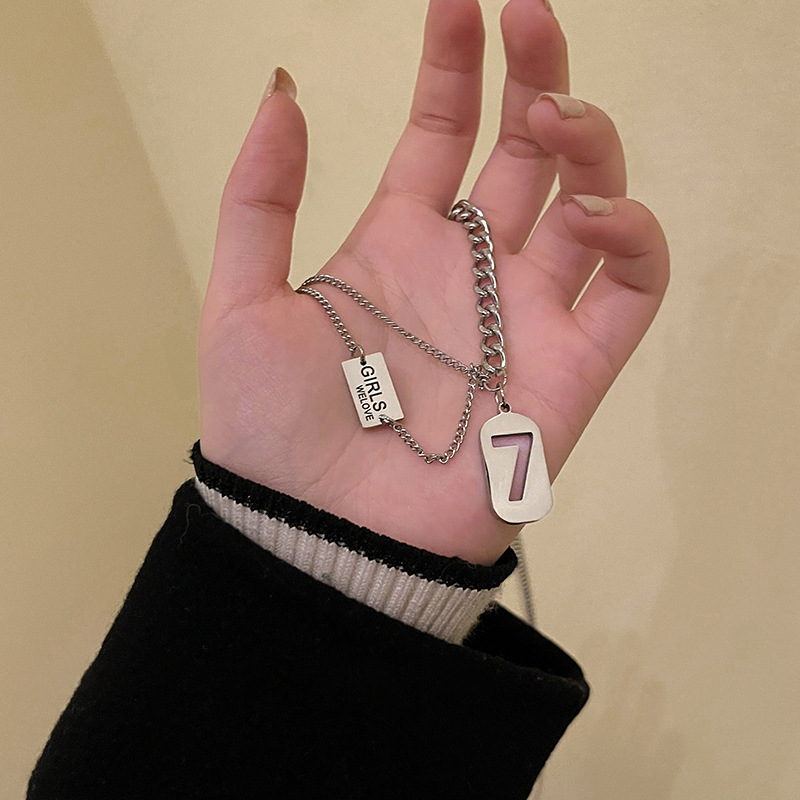 Lucky number 7 pendant spliced necklace for women, Instagram hip-hop niche accessories, titanium steel non-fading sweater chain for men, trendy details Picture