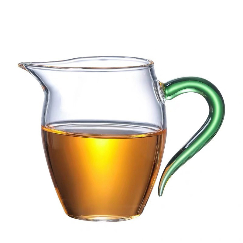 Wholesale high borosilicate glass fair cups, thickened high-temperature resistant tea sea cups, public cups, household Gongfu tea sets with handles, tea cups Item Picture
