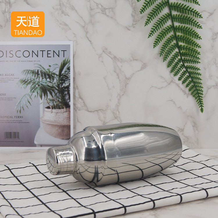 Cross-border best-selling stainless steel Japanese cocktail shaker, cocktail shaker, and bar cocktail tool set Application Scenario