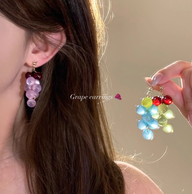Lychee rose summer clear and transparent dopamine grape beaded earrings, light luxury, niche and high-end stud earrings full figure