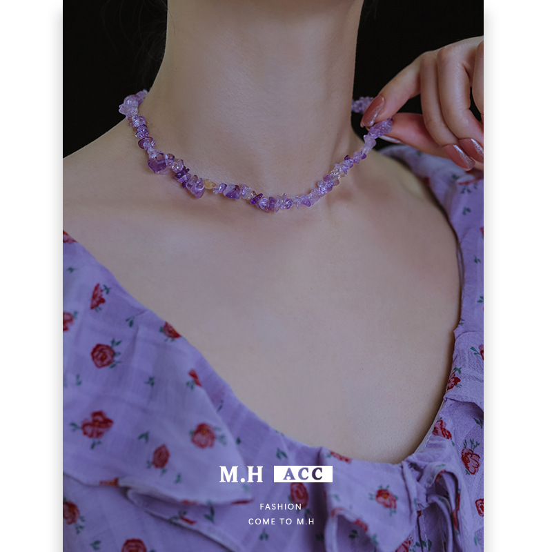 Carefully selected irregular amethyst crushed stone necklace for women, 2025 new style, popular on Instagram, simple and elegant neckchain, collarbone chain details Picture