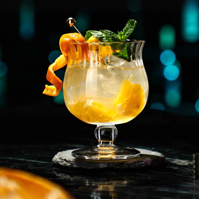 Ins-style transparent tall glass, champagne and red wine glass, juice glass, grand Du glass, high-appearance-level glass full figure