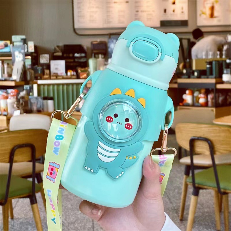 Internet-famous children's insulated cup, food-grade 316 stainless steel insulated cup, large capacity wholesale, student high appearance level water cup Application Scenario