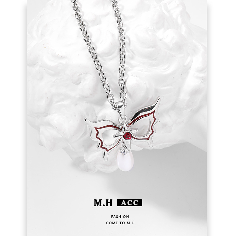 Wholesale of niche cross-border butterfly mask pendant necklaces, high-end personalized sweater chains for women, original design sense necklaces for women Specification drawing