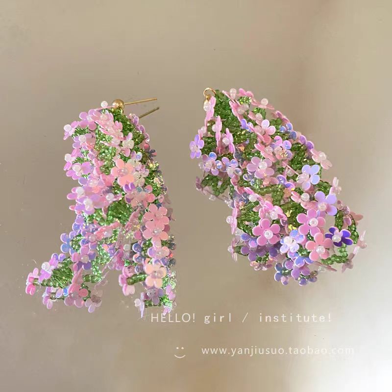 Spring Juice! Forest-style blueberry flower earrings, stunning stud earrings for a woman's seaside vacation photo shoot Specification drawing