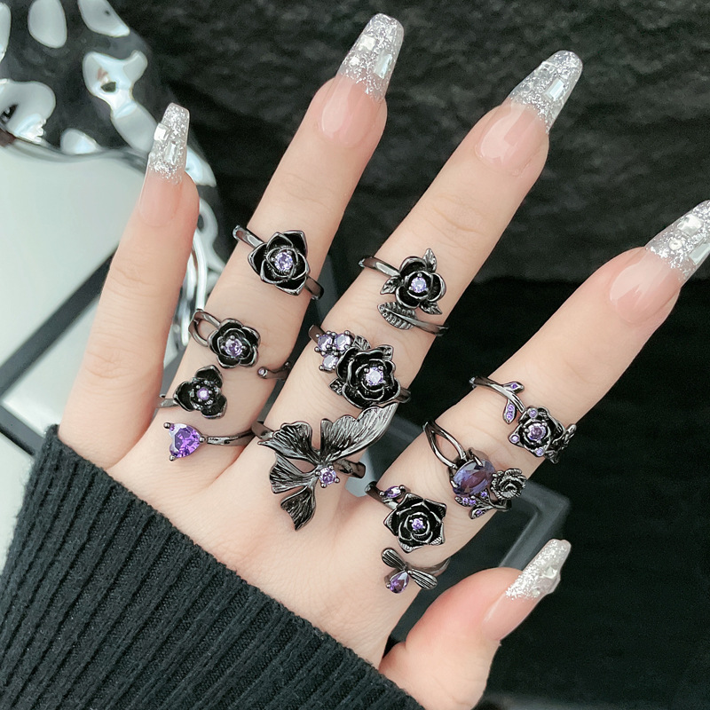 Retro, fashionable, cool, dark rose flower open ring, feminine charm, hip-hop and dancing personality, index finger ring accessory full figure