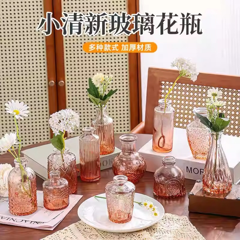 Wholesale Nordic creative relief glass vases, spray-painted gradient hydroponic flower vases, living room decoration set vases full figure
