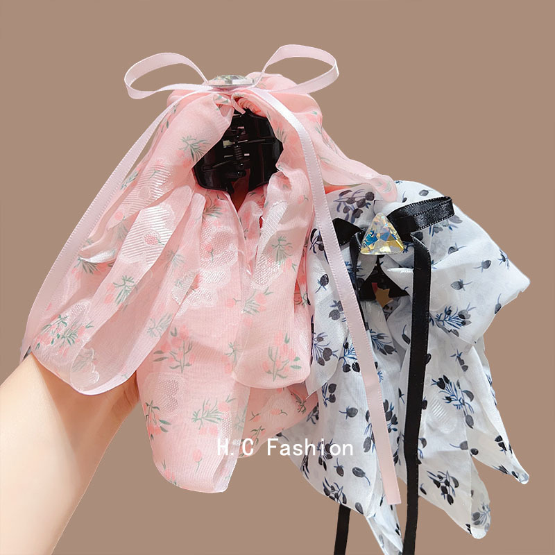High-end and ethereal chiffon floral ribbon hair clips, elegant ponytail grab clip at the back of the head, semi-tied hair clip accessories Application Scenario