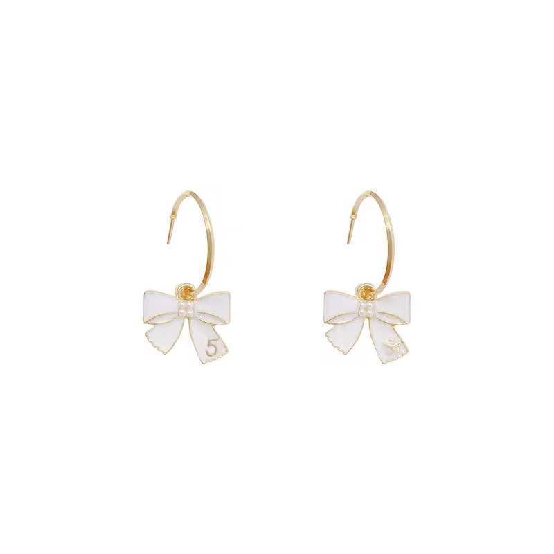S925 Silver Needle Korean bow ear ring earrings, trendy and niche design, simple and elegant, goddess-like style stud earrings Item Picture