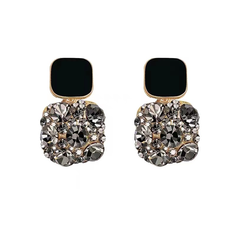 Black glazed light luxury diamond-encrusted earrings for women, a new Korean niche design with a high-end feel, popular stud earrings Item Picture