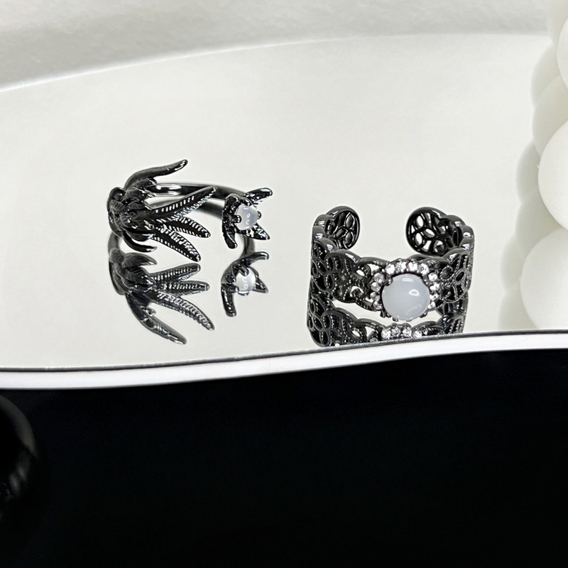 The new dark style irregular wing punk open ring has a neutral style, individual and fashionable design sense, and is a trendy index ring Specification drawing