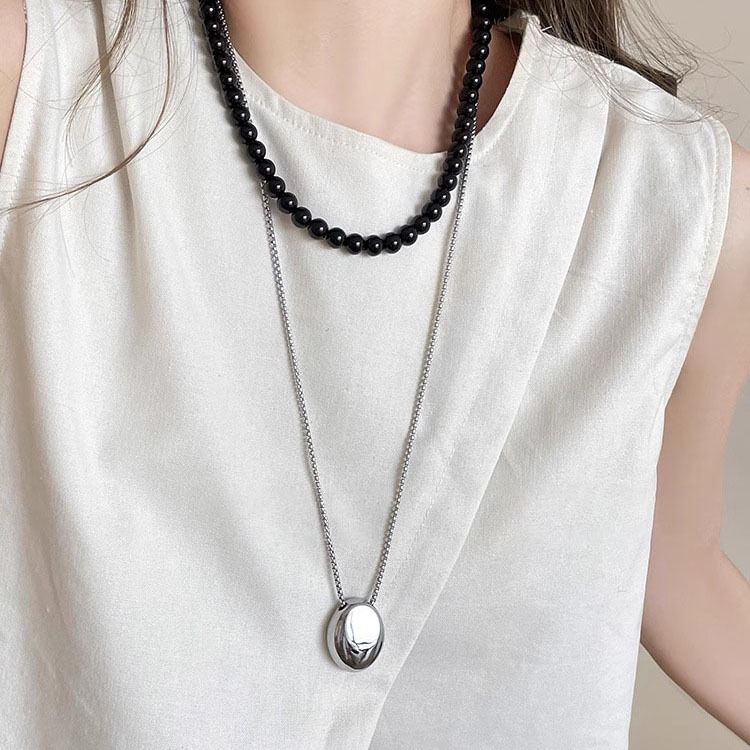 Silver water drop pendant titanium steel necklace for women, 2025 new bestseller, light luxury, niche and high-end accessory, long decoration full figure