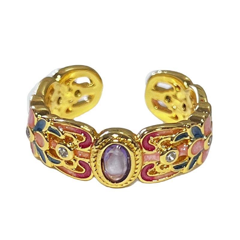This is a sweet and cool retro lace ring with a national trend style and enamel drop glaze. It is a delicate index finger ring with a unique feminine charm and a touch of light luxury and sophistication Item Picture