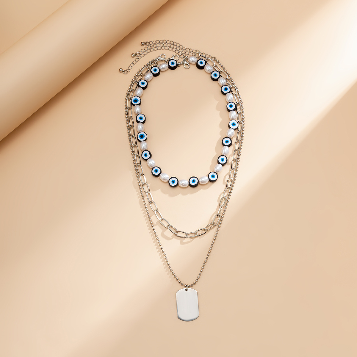 European and American cross-border jewelry, ethnic style fashion beaded devil eye necklace, punk hip-hop personality necklace Application Scenario