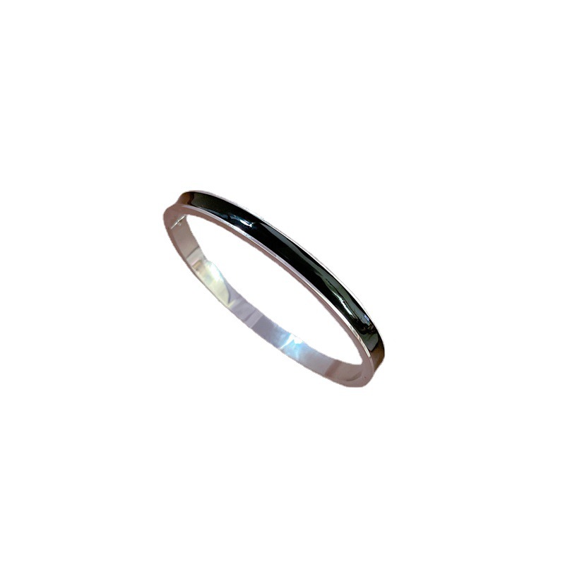 【 All-titanium Steel 】 European and American INS style light luxury titanium steel bracelet, minimalist cross-border retro oil-dripping stainless steel jewelry Item Picture
