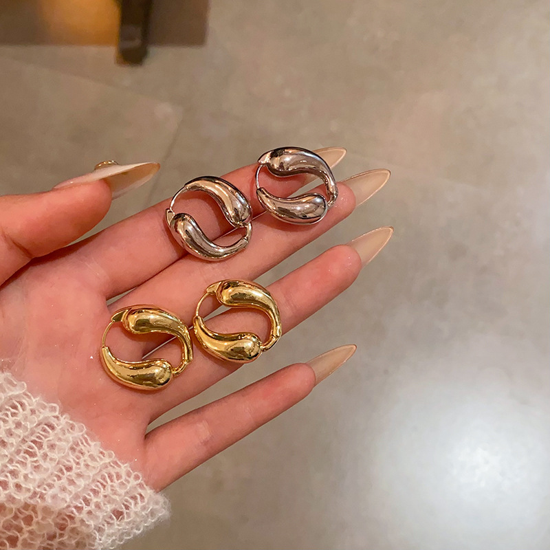 Best-selling European and American Tai Chi teardrop ear loops, women's personalized and high-end ear rings, niche geometric earrings, light luxury and elegant earrings Specification drawing