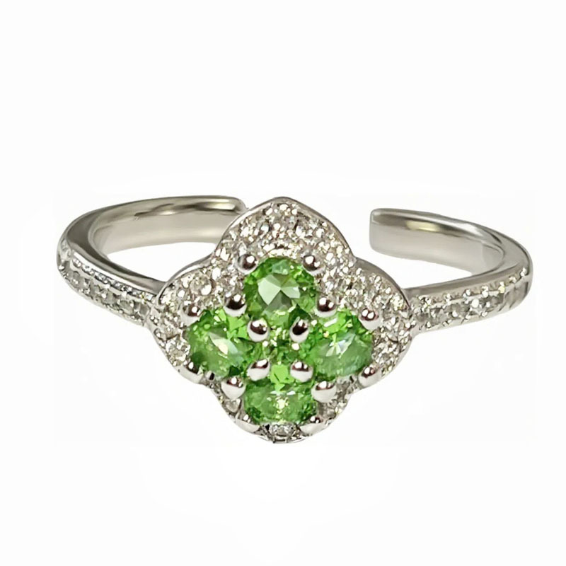 A light and luxurious, dazzling green four-leaf clover ring with full diamonds, a cold and elegant style for women, a fashionable and high-end index ring Item Picture