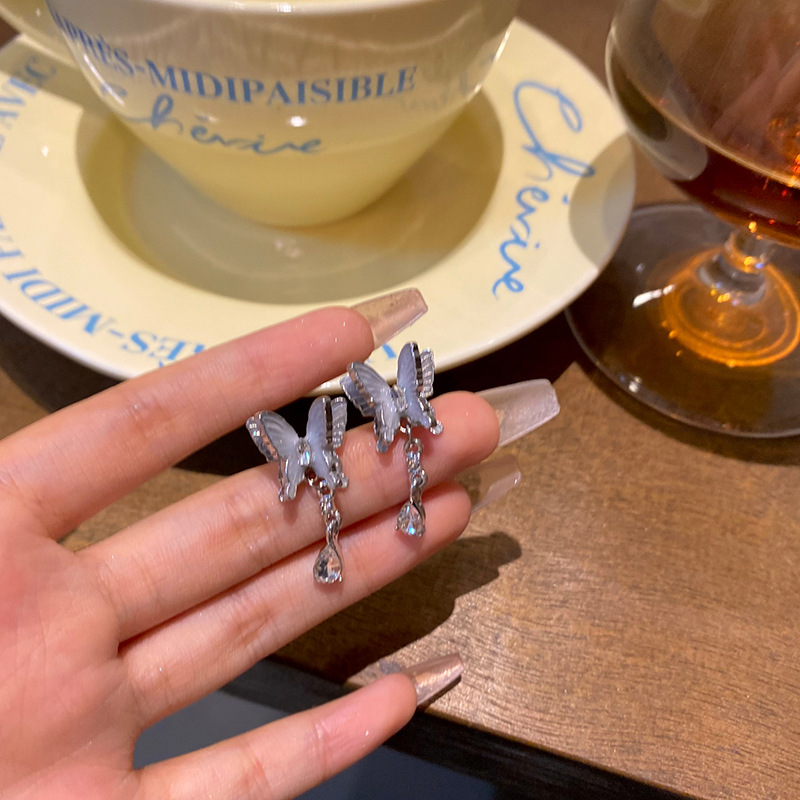 Super fairy butterfly Zircon earrings, summer bestsellers for women, sweet and girlish stud earrings, light luxury and high-end exquisite earrings wholesale full figure