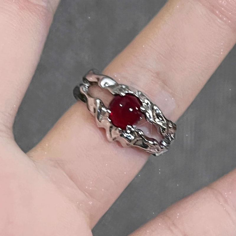 European and American punk cross butterfly personalized open ring, fashionable, sweet and cool, spicy girl, neutral style unique food ring Application Scenario