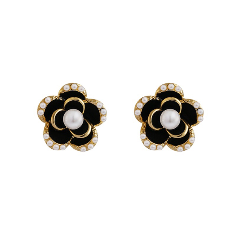 S925 Silver Needle French Camellia earrings for women, Korean Internet celebrity, retro style stud earrings, high-end Hong Kong-style earrings Item Picture