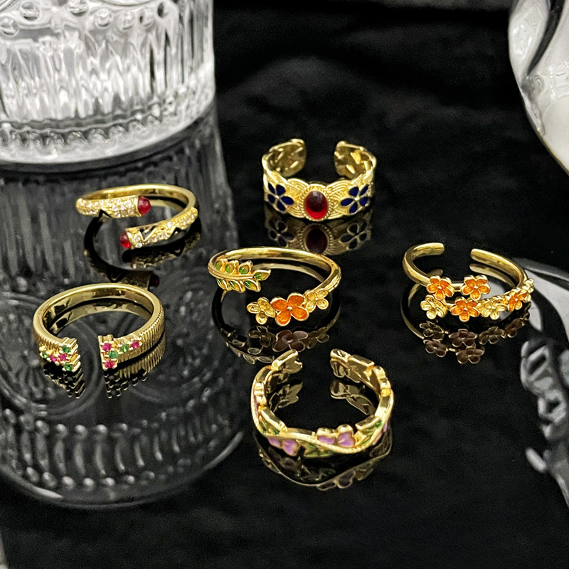 New court-style irregular flower drip glaze fashionable and individual ring, versatile for women, sweet, cool, niche and high-end ring Application Scenario