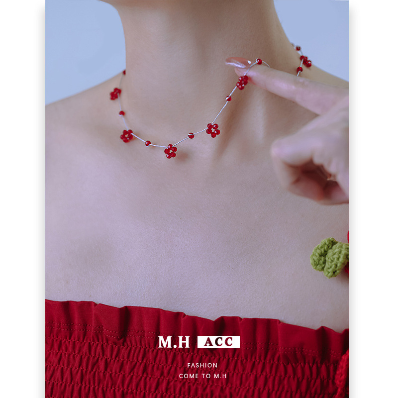 Summer red flower beaded necklace for women, light luxury, fashionable, niche design, high-end feel, 2025 new collarbone chain details Picture